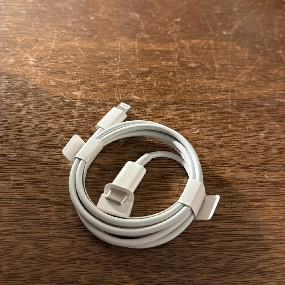 NWT Apple Cable for lighting to USB-C
